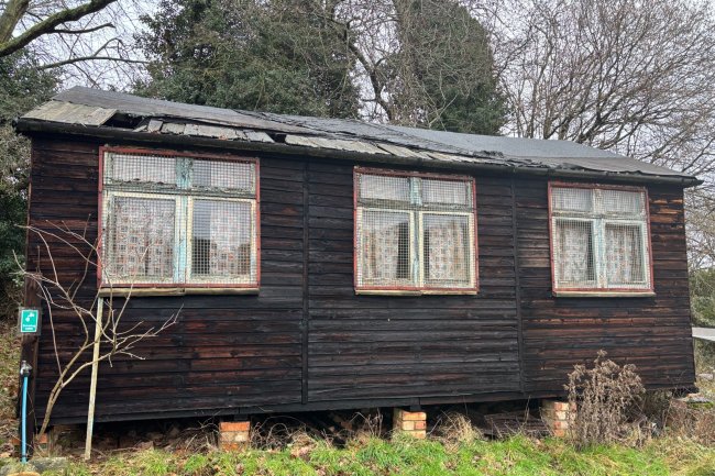 The Brambles Cottage and Campsite, Penman’s Hill, Chipperfield, Kings Langley, WD4 9DJ 6