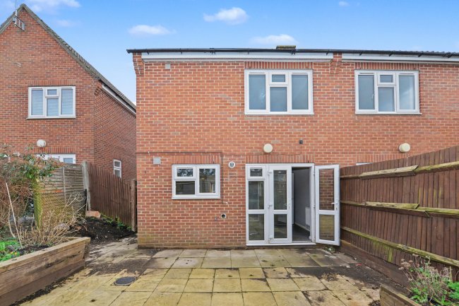 20 Poolside Close, Banbury, Oxfordshire, OX16 0BL 7