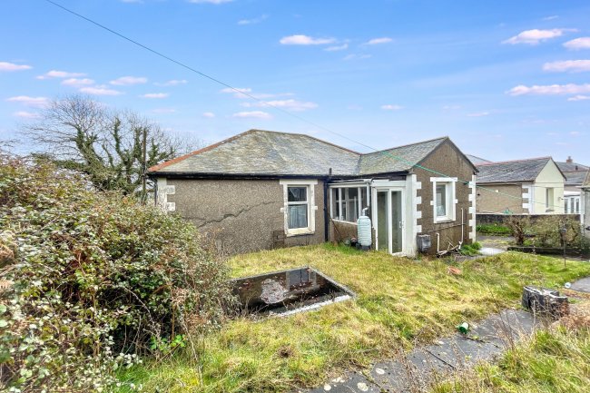 Chy Garth, Whitecross, Penzance, Cornwall, TR20 8BT 1