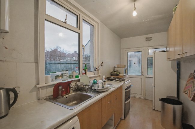 119 All Souls Avenue, Kensal Rise, London NW10 3AT 9