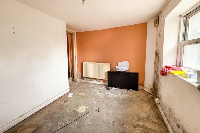 Flat 1, 4 Claremont Street, Bristol, BS5 0UH 10