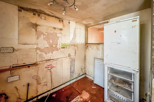 Flat 1, 4 Claremont Street, Bristol, BS5 0UH 10