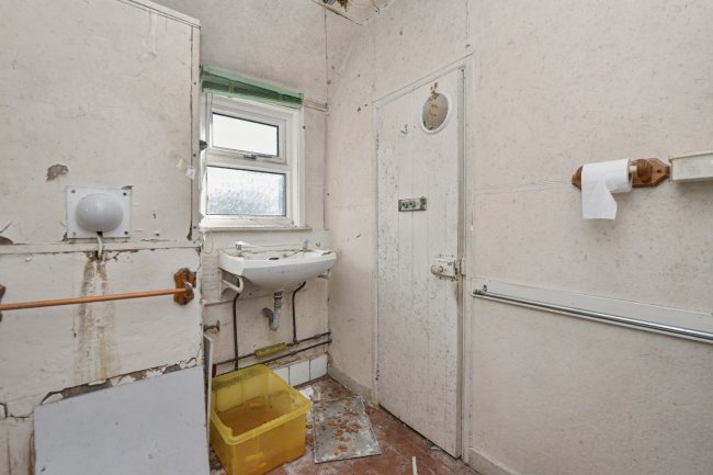 The Haven, Fishmarket Street, Thaxted, Dunmow, Essex, CM6 2PG 6