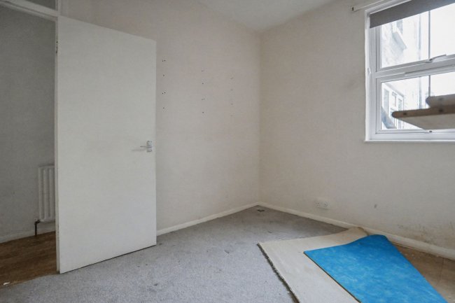 Ground Floor Flat, 149 Plumstead Common Road, London, SE18 2UQ 8