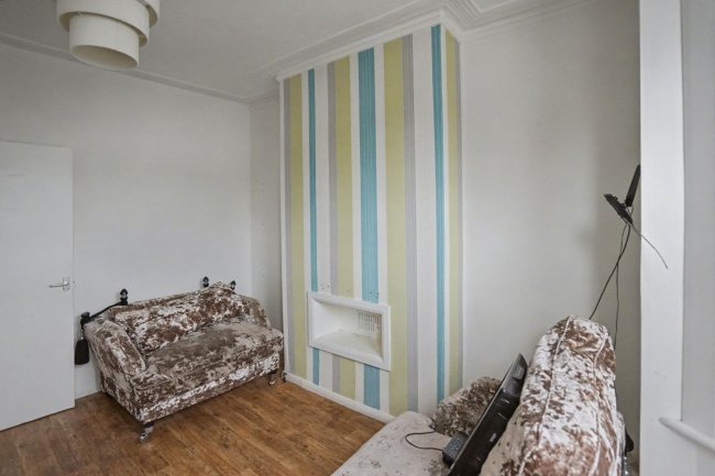 Ground Floor Flat, 149 Plumstead Common Road, London, SE18 2UQ 8