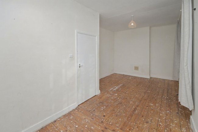 Flat B, 51 Tyrwhitt Road, Brockley, London, SE4 1QD 8