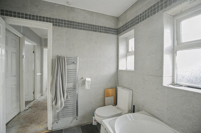 809a York Road, Leeds, LS14 6AA 6