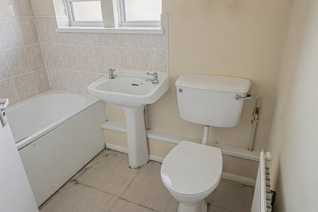 18 Reids Piece, Purton, Swindon, Wiltshire, SN5 4AX 2