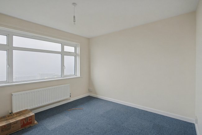 136 East Weare Road, Portland, DT5 1EX 2