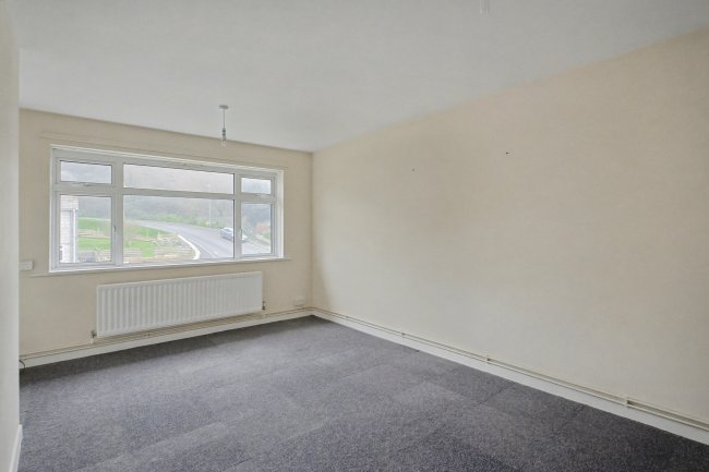 136 East Weare Road, Portland, DT5 1EX 2