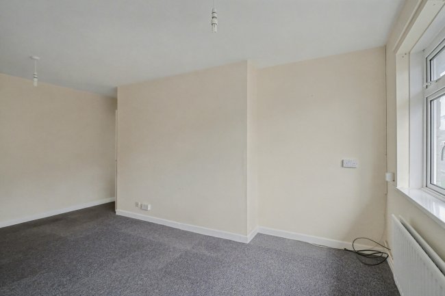 136 East Weare Road, Portland, DT5 1EX 2