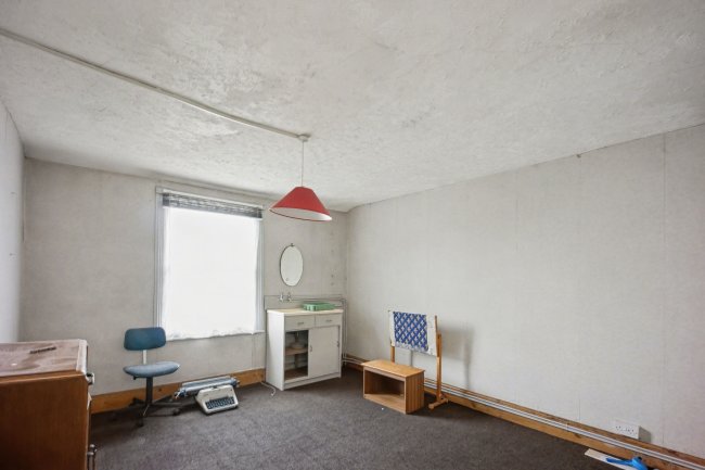 77 Newsham Drive, Liverpool, Merseyside, L6 7UH 2