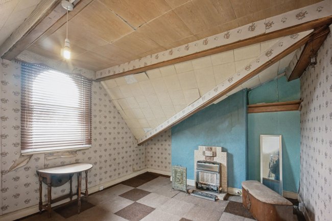 77 Newsham Drive, Liverpool, Merseyside, L6 7UH 2