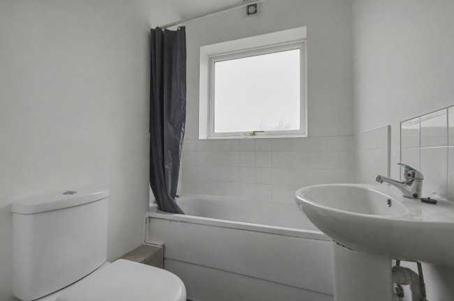 183 Burnham Road, Dartford, Kent, DA1 5AU 5