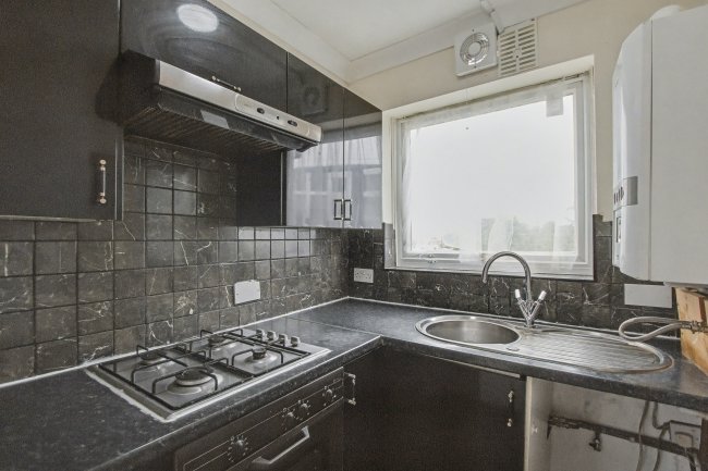 183 Burnham Road, Dartford, Kent, DA1 5AU 5