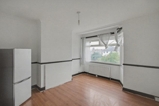 183 Burnham Road, Dartford, Kent, DA1 5AU 5