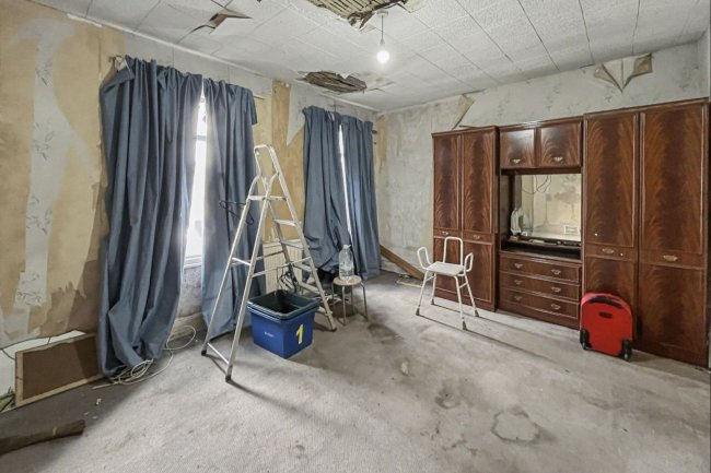1 Cromwell Street, Hounslow TW3 3LQ 4