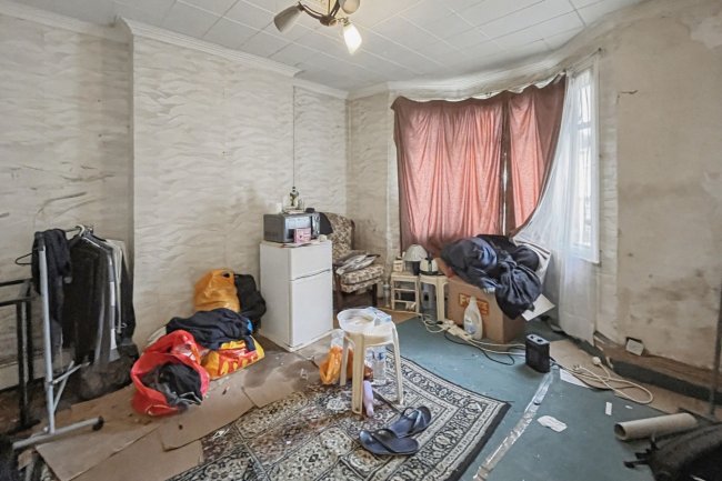 1 Cromwell Street, Hounslow TW3 3LQ 4