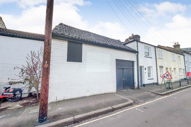 64 The Green, Twickenham, Middlesex, TW2 5AG 30