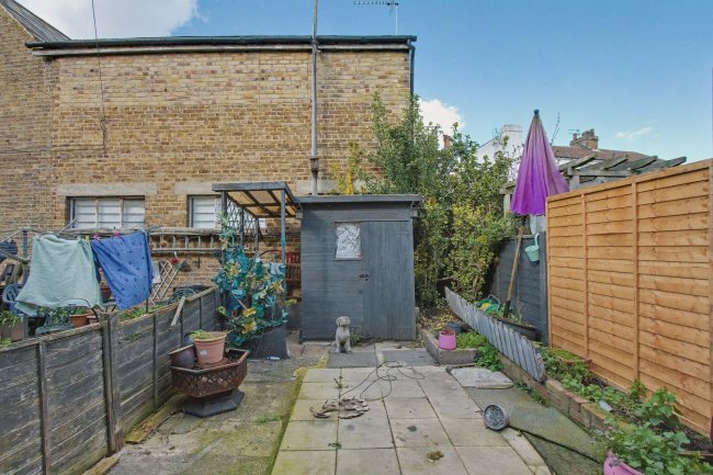 1 Church Path, Northfleet, Gravesend DA11 9ET 9