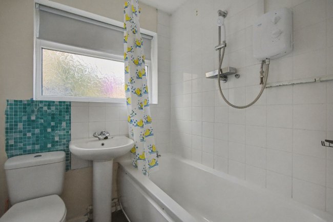 1 Church Path, Northfleet, Gravesend DA11 9ET 9