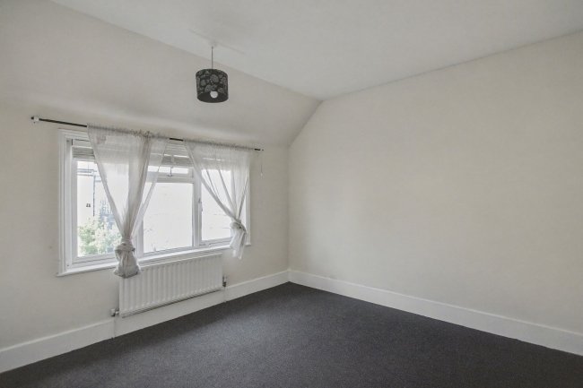 1 Church Path, Northfleet, Gravesend DA11 9ET 9