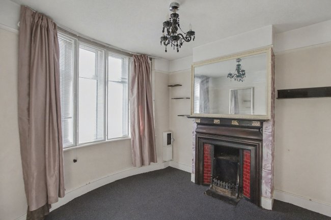 1 Church Path, Northfleet, Gravesend DA11 9ET 9