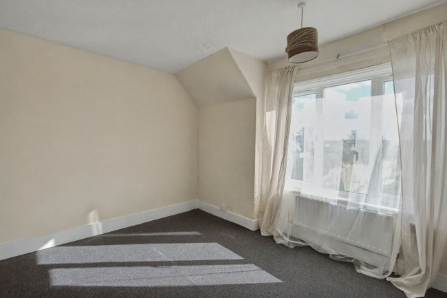 1 Church Path, Northfleet, Gravesend DA11 9ET 9