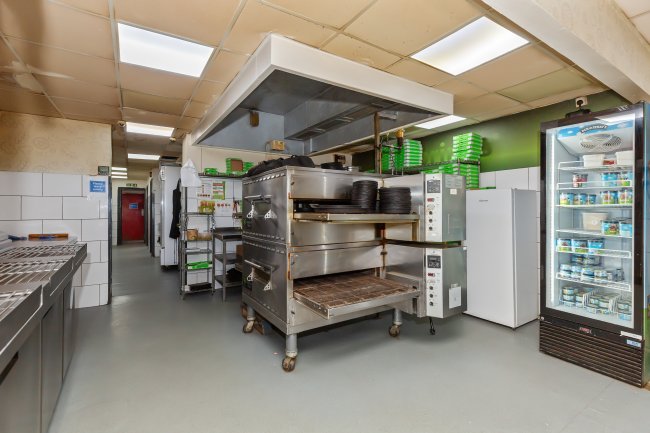 185 St. Marys Lane, Upminster RM14 3BU 1