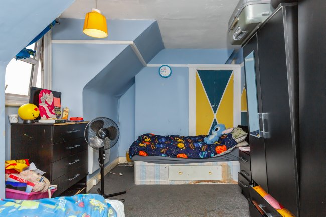 185 St. Marys Lane, Upminster RM14 3BU 1