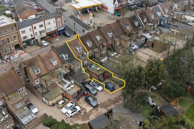 185 St. Marys Lane, Upminster RM14 3BU 1