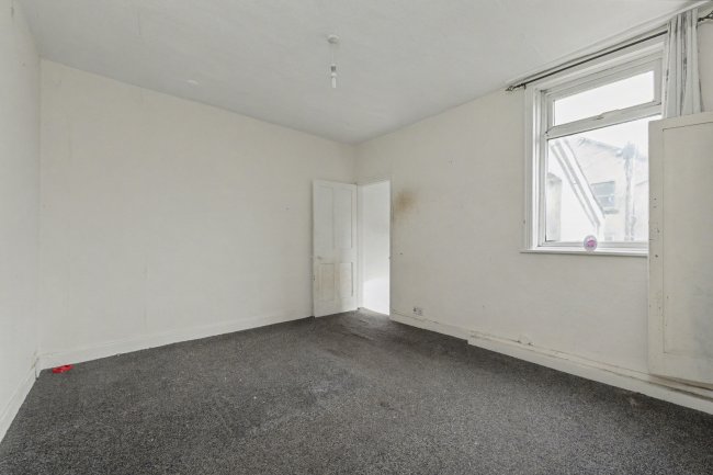 103 Rawlinson Street, Barrow-in-Furness, Cumbria, LA14 2DT 3