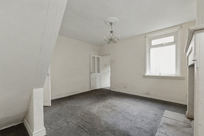 103 Rawlinson Street, Barrow-in-Furness, Cumbria, LA14 2DT 3