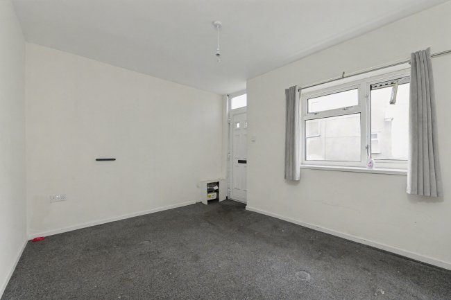 103 Rawlinson Street, Barrow-in-Furness, Cumbria, LA14 2DT 3