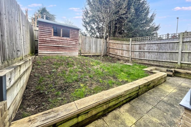 2E Stanhope Road, Croydon CR0 5NS 3