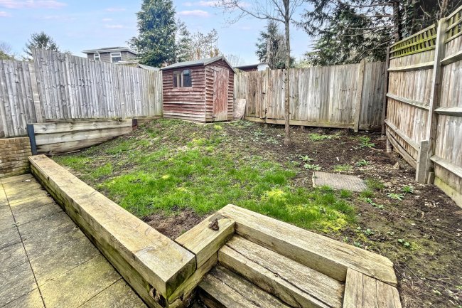 2E Stanhope Road, Croydon CR0 5NS 3