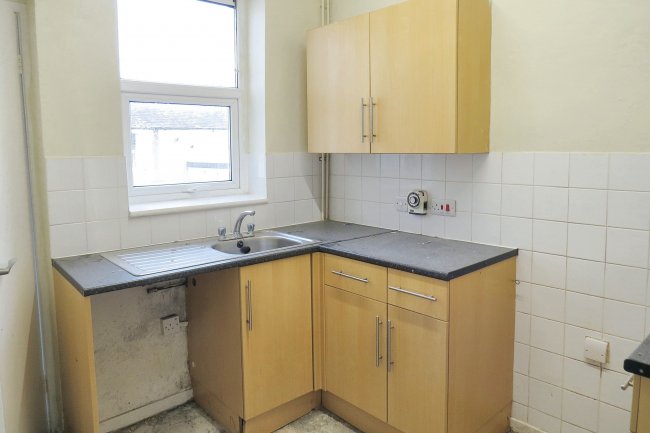 28 Clarendon Road, Lancaster, Lancashire, LA1 2DQ 3