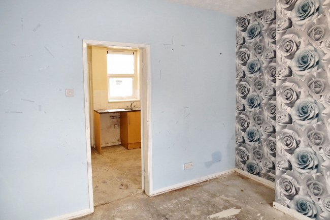 28 Clarendon Road, Lancaster, Lancashire, LA1 2DQ 3