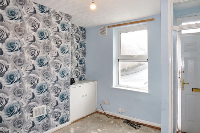 28 Clarendon Road, Lancaster, Lancashire, LA1 2DQ 3