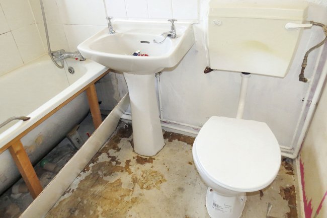 28 Clarendon Road, Lancaster, Lancashire, LA1 2DQ 3