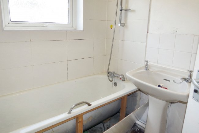 28 Clarendon Road, Lancaster, Lancashire, LA1 2DQ 3