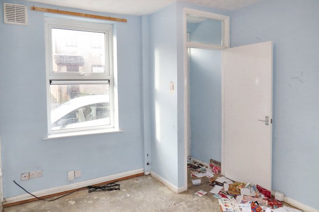 28 Clarendon Road, Lancaster, Lancashire, LA1 2DQ 3