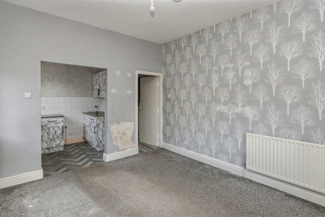 Flat 3, 2 Carshalton Road, Blackpool, Lancashire, FY1 2NR 6