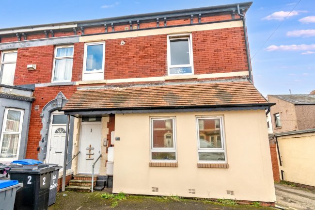 Flat 3, 2 Carshalton Road, Blackpool, Lancashire, FY1 2NR 6