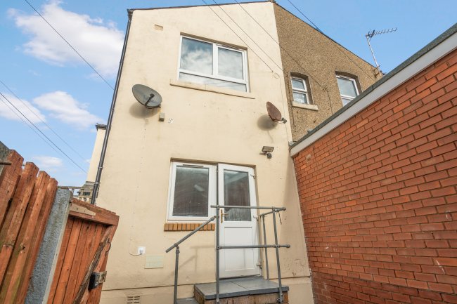 Flat 3, 2 Carshalton Road, Blackpool, Lancashire, FY1 2NR 6