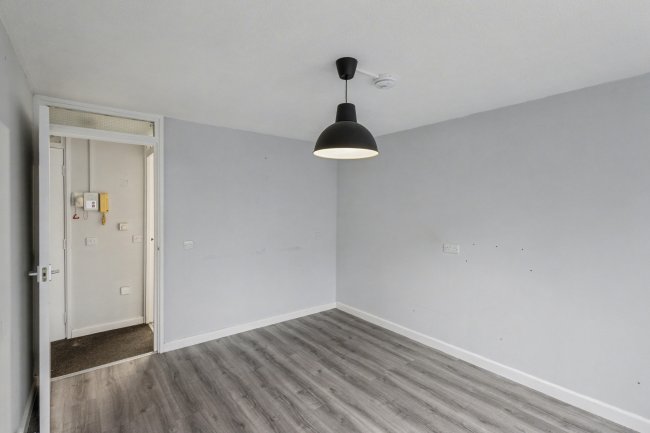 Flat 14 Hall Court, Sholebroke Avenue, Leeds, West Yorkshire, LS7 3HD 3