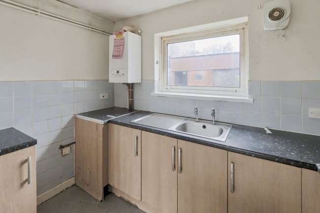 Flat 27 Bodmin Court, Bellamy Road, Mansfield, NG18 4QA 2