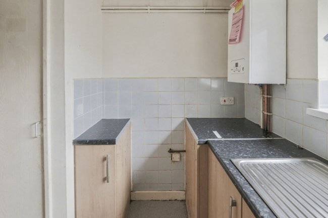 Flat 27 Bodmin Court, Bellamy Road, Mansfield, NG18 4QA 2