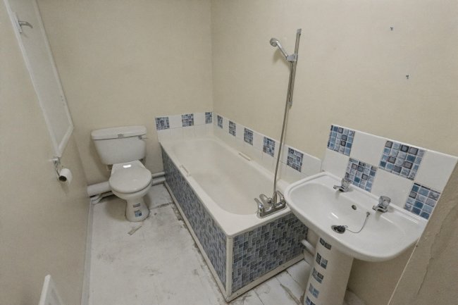 3 Epsom Road, Lincoln, Lincolnshire, LN6 0FJ 2