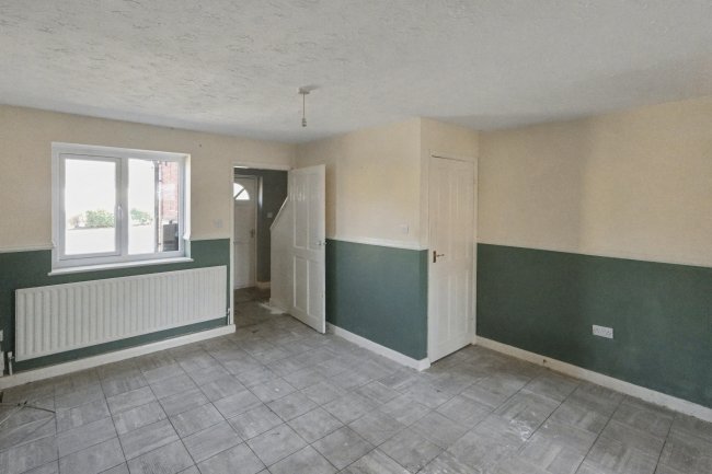 3 Epsom Road, Lincoln, Lincolnshire, LN6 0FJ 2